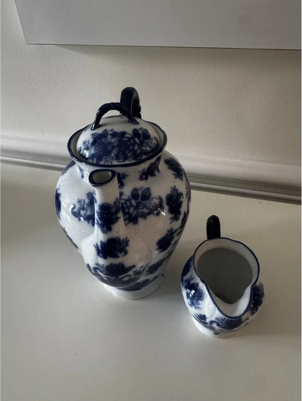 Vintage Cracker Barrel Discontinued Blue & White Floral Porcelain Tea Set 2 Pc